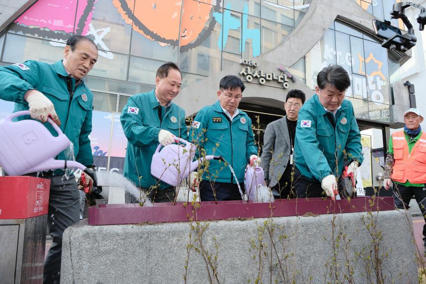 제80회 식목일 기념 나무심기 행사 - 3