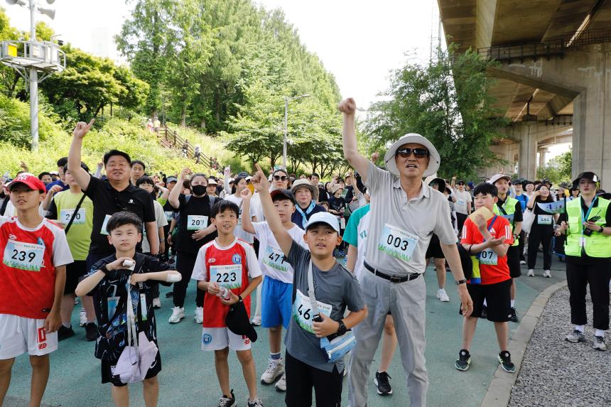 제1회 마포 월드컵천 황금보리 축제 걷기대회 - 6