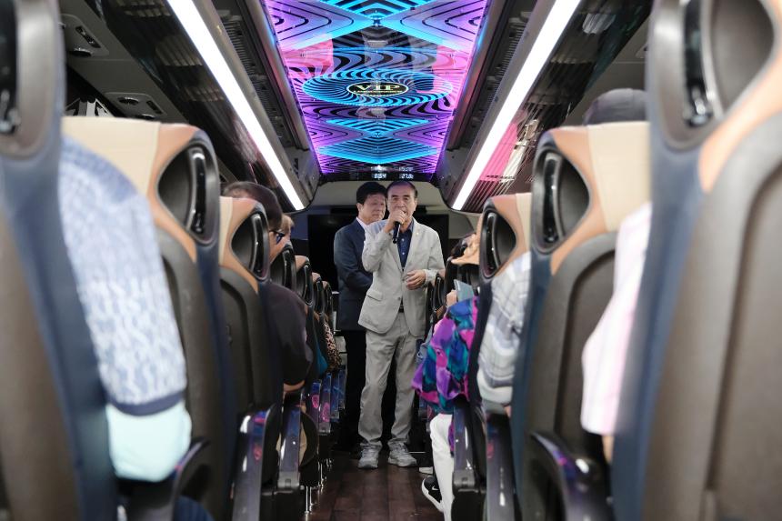 버스환송-마포시니어클럽