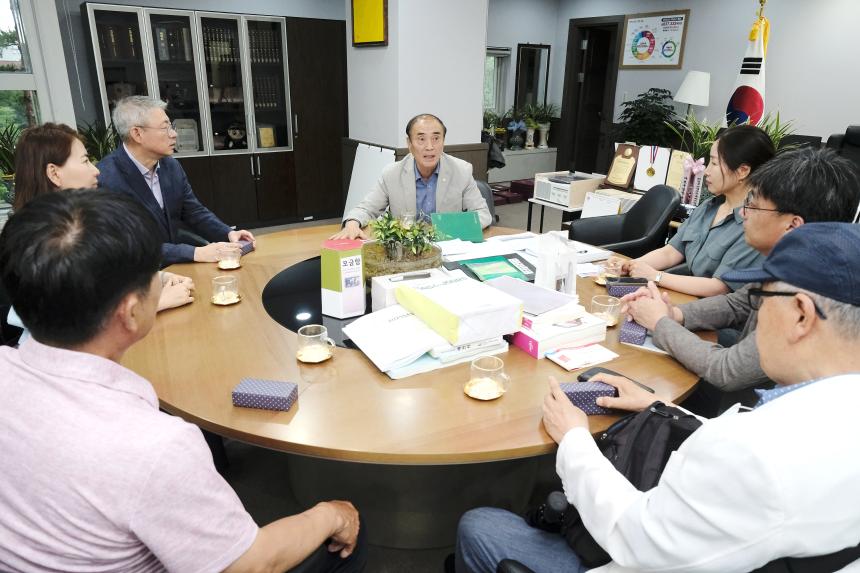 의장실 방문 - 3