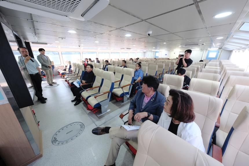 서울시 구의원 대상 한강 버스 체험 - 2