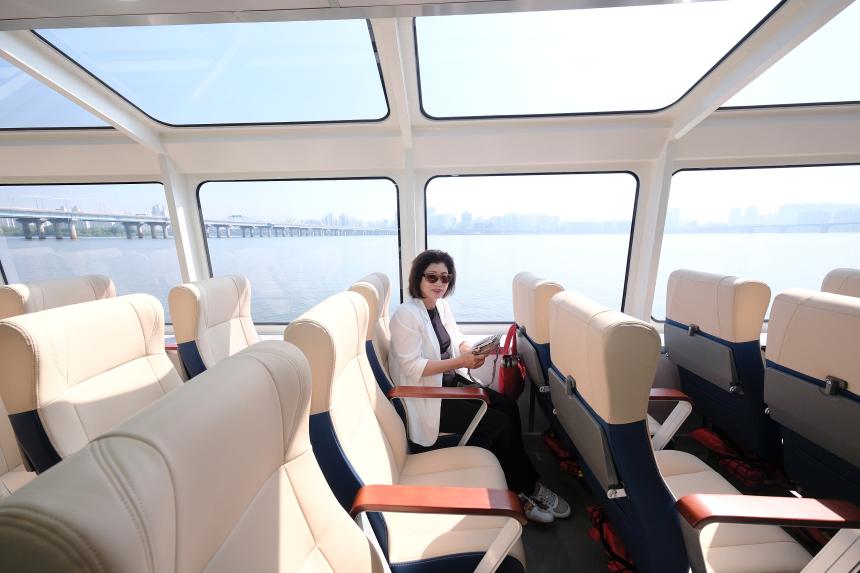 서울시 구의원 대상 한강 버스 체험 - 4