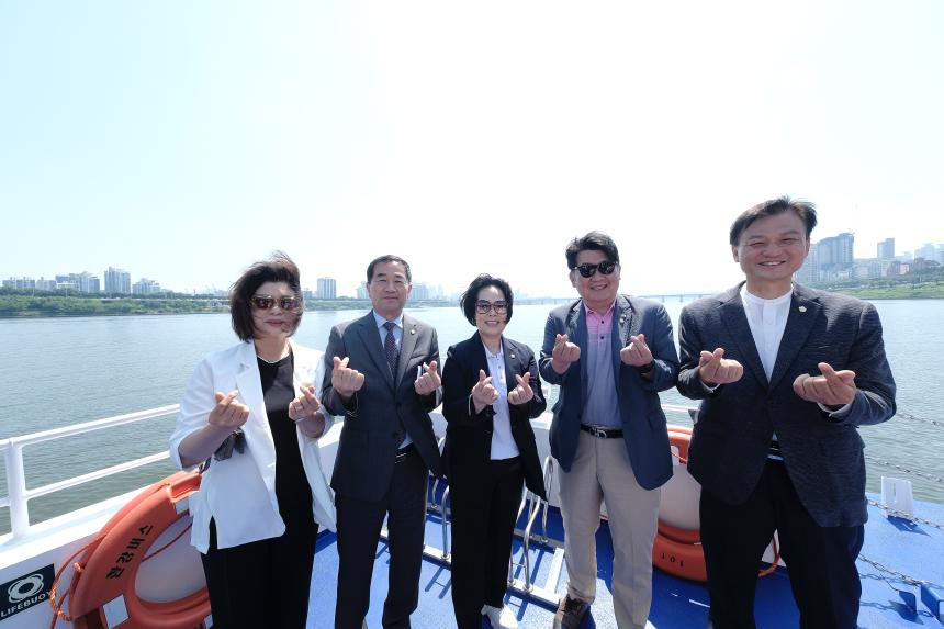 서울시 구의원 대상 한강 버스 체험 - 16