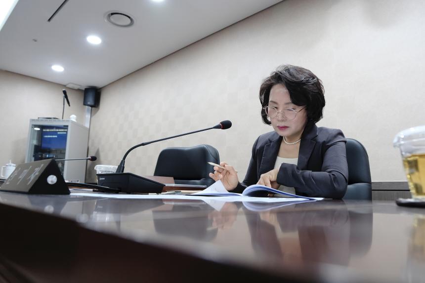 의회운영위원회 행정사무감사-제276회 제1차 정례회 - 1