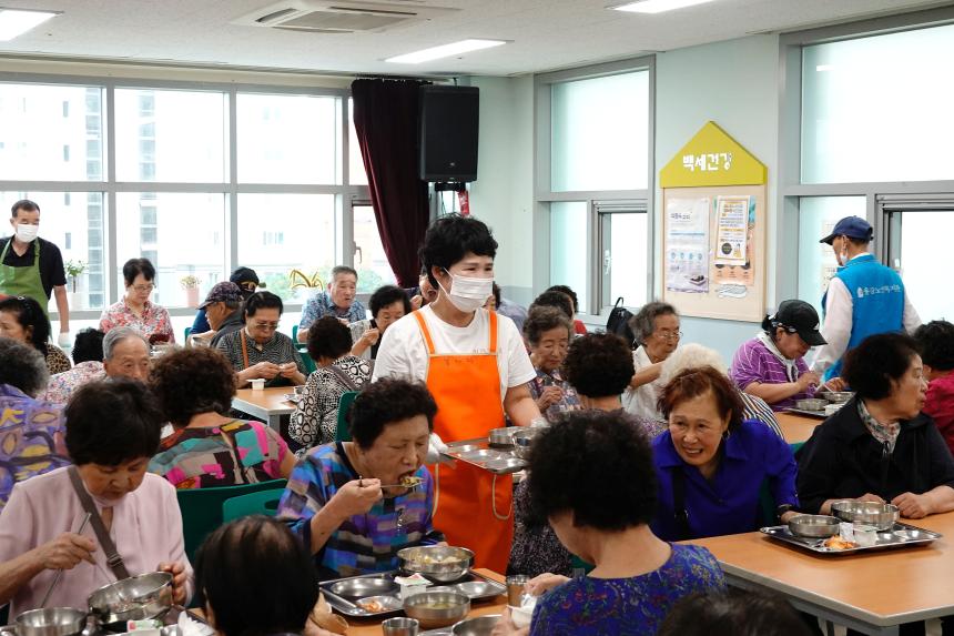 마포구 주민친화적 정책의제 발굴연구회-배식 봉사 - 2