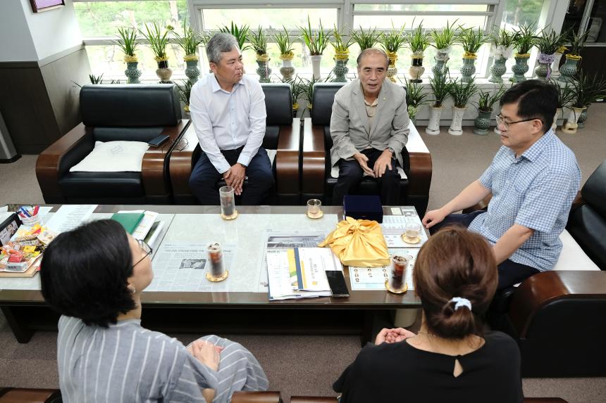 백남환 의장님 감사패 수상 - 4