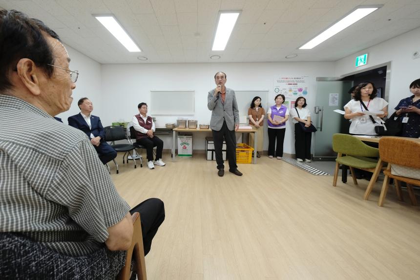 효도밥상 급식소 개소식&lpar;합정동 5호점, 서강동 7호점&rpar; 및 당인실뿌리복지센터 개관식  - 2