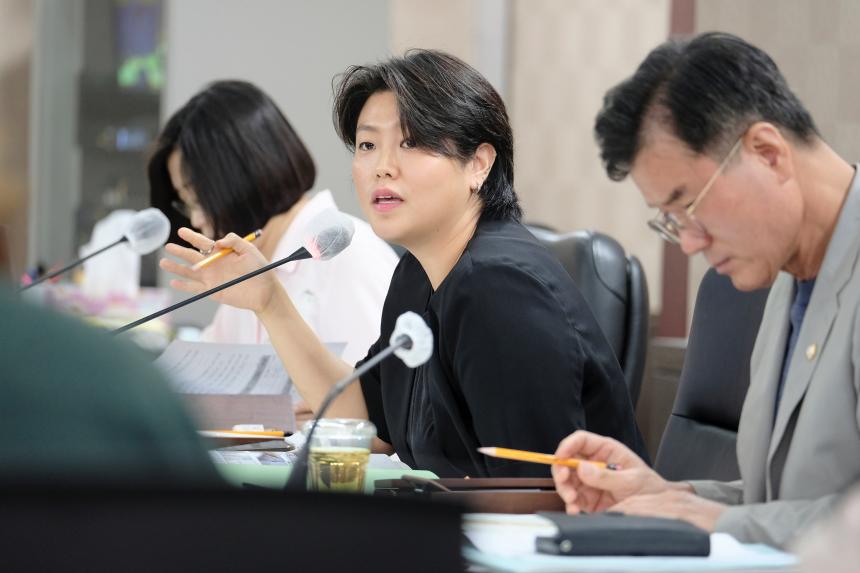 복지도시위원회 회의-제278회 마포구의회 임시회  - 4