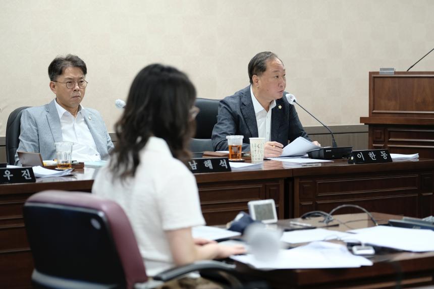 행정건설위원회 회의-제278회 임시회 - 3