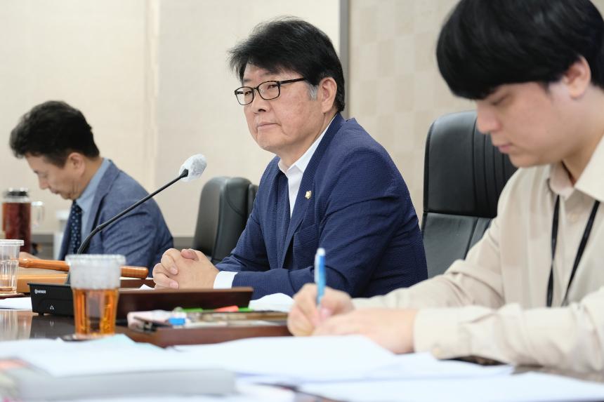 행정건설위원회 회의-제278회 임시회 - 13