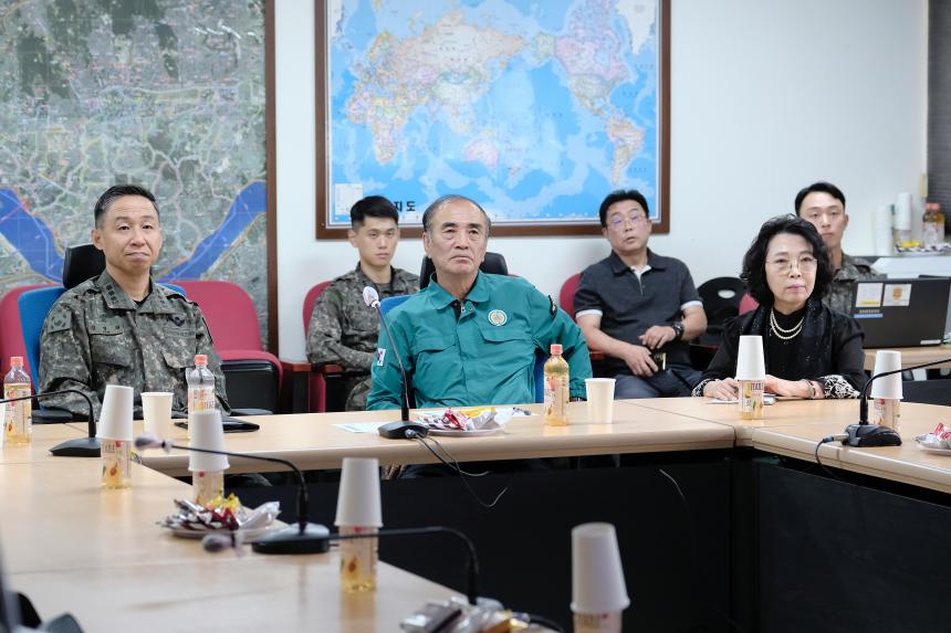 2025년 추석명절 마포구의회 제3537부대 방문 - 11