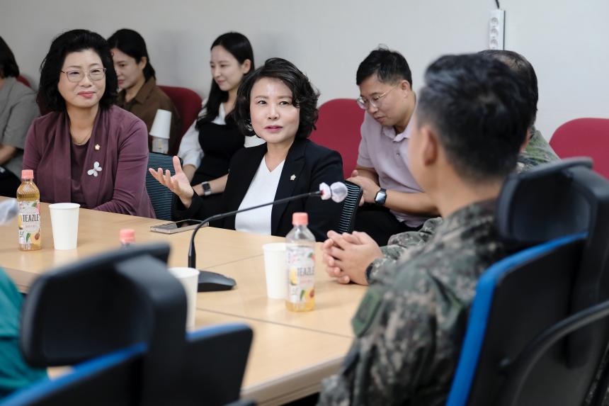 2025년 추석명절 마포구의회 제3537부대 방문 - 13