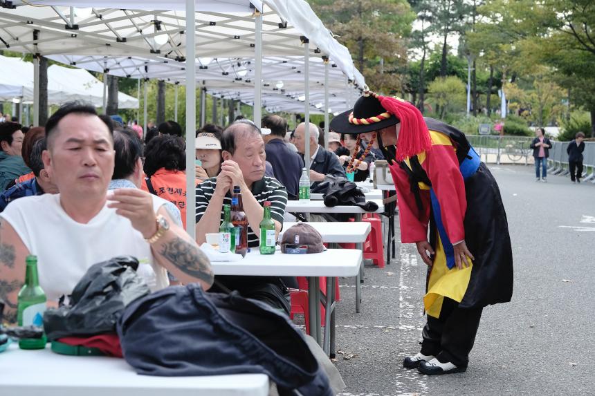 새우젓축제-백남환 의장님 라운딩 - 5