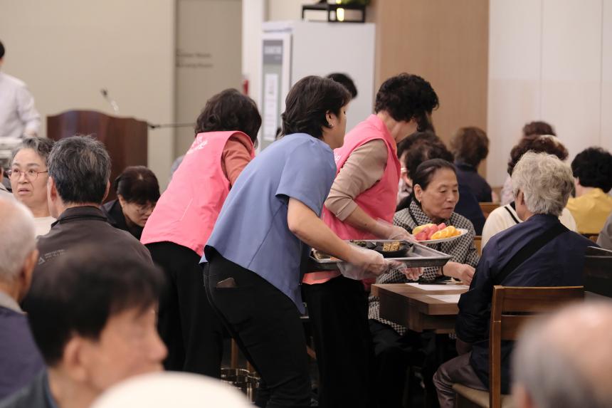 서교동 경로잔치 - 6