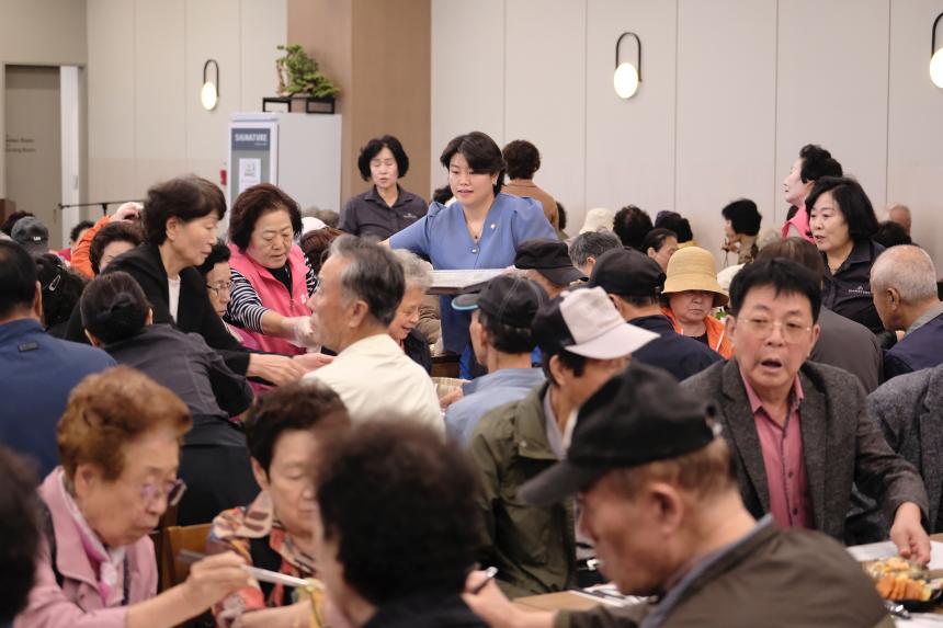 서교동 경로잔치 - 8