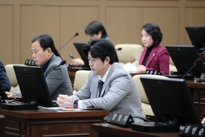 제2차 본회의 - 제280회 마포구의회 제2차 정례회 - 1