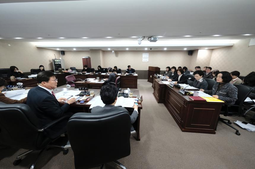 복지도시위원회-281회 마포구의회 임시회 - 5