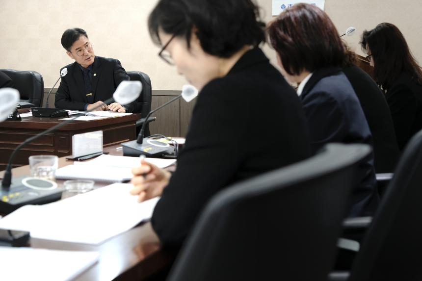복지도시위원회-281회 마포구의회 임시회 - 4