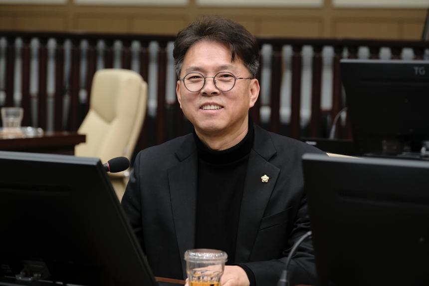 제2차 본회의-제281회 마포구의회 임시회 - 3