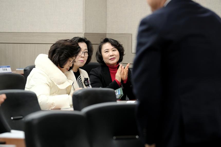 민주평화통일자문회의 마포구협의회 2026년 1분기 정기회의-한반도 평화공존을 위한 대내외 정책 추진방향 - 5