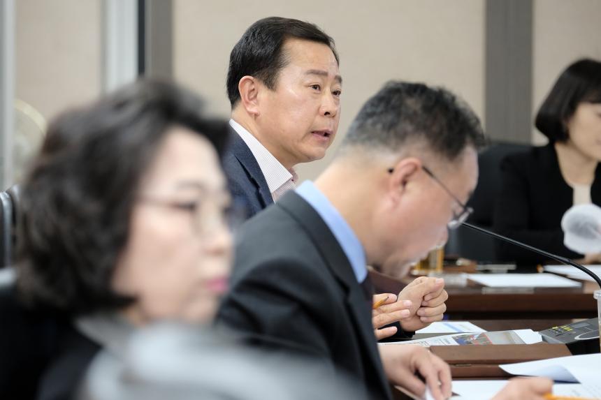 행정건설위원회&lpar;제1차~2차&rpar; -제282회 마포구의회 임시회 - 2