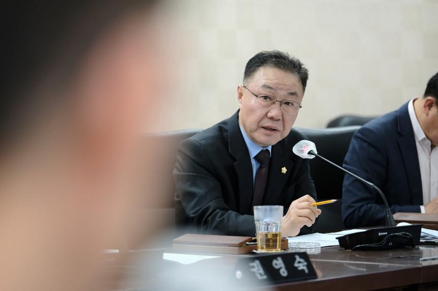 행정건설위원회&lpar;제1차~2차&rpar; -제282회 마포구의회 임시회 - 2