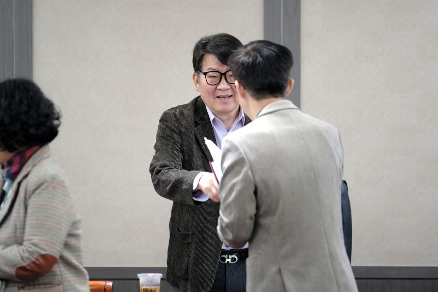 행정건설위원회&lpar;제1차~2차&rpar; -제282회 마포구의회 임시회 - 6