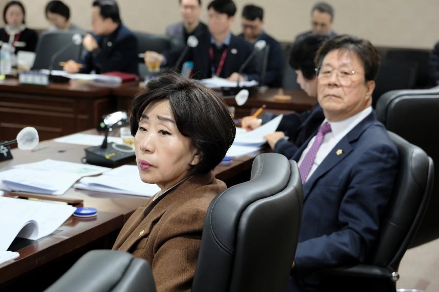 복지도시위원회&lpar;제1차~2차&rpar;-제282회 마포구의회 임시회 - 1