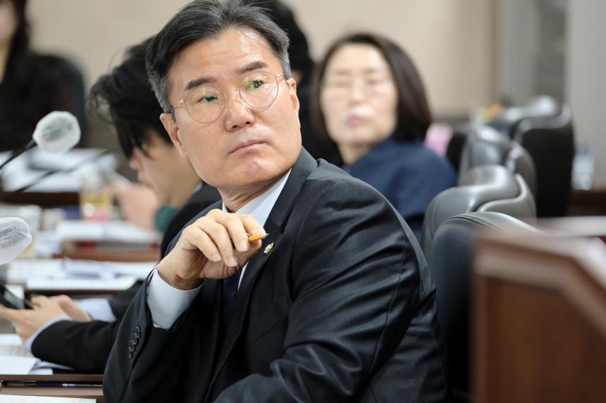 복지도시위원회&lpar;제1차~2차&rpar;-제282회 마포구의회 임시회 - 3