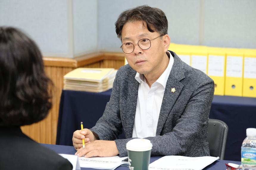 행정건설위원회 상암동주민센터 행정감사-제276회 마포구의회 제1차 정례회 - 3