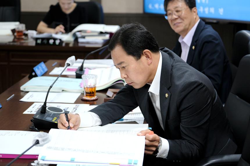 예산결산특별위원회-제276회 마포구의회 제1차 정례회 - 3