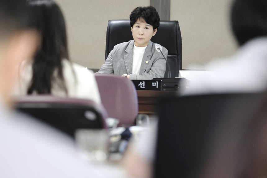 예산결산특별위원회-제276회 마포구의회 제1차 정례회 - 4