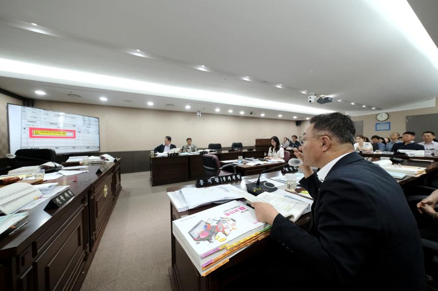 예산결산특별위원회-제276회 마포구의회 제1차 정례회 - 4