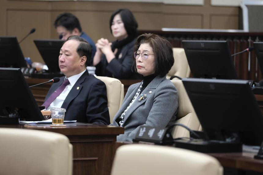 제273회 마포구의회 임시회 제2차 본회의 - 1