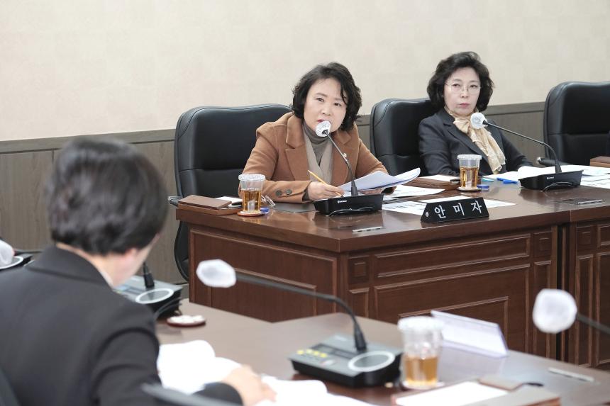 행정건설위원회-제273회 마포구의회 임시회 - 3