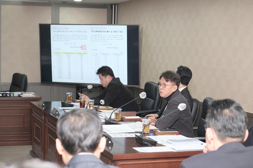 행정건설위원회-제273회 마포구의회 임시회 - 5