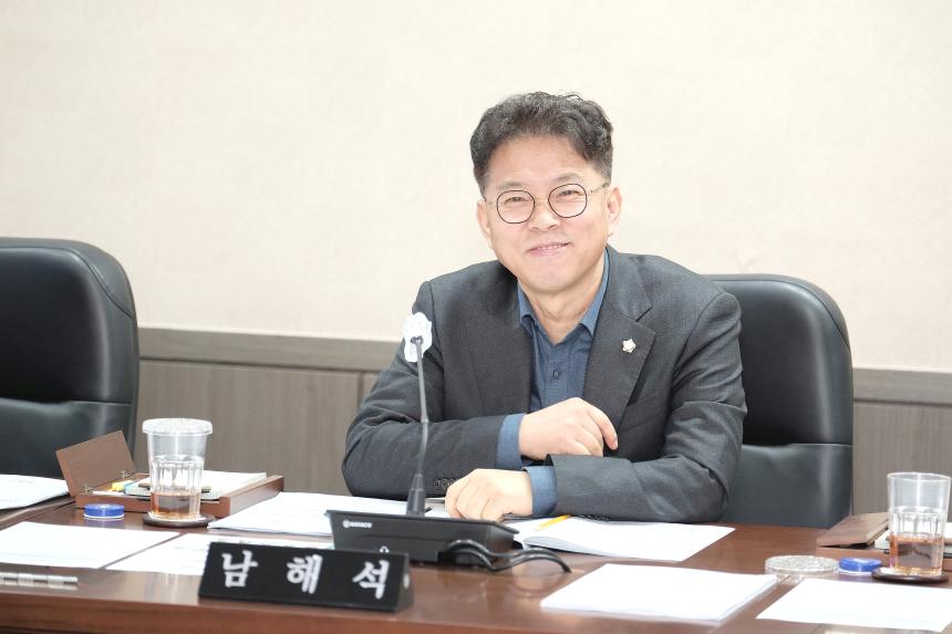 행정건설위원회-제273회 마포구의회 임시회 - 8