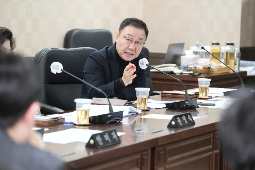 행정건설위원회-제273회 마포구의회 임시회 - 10