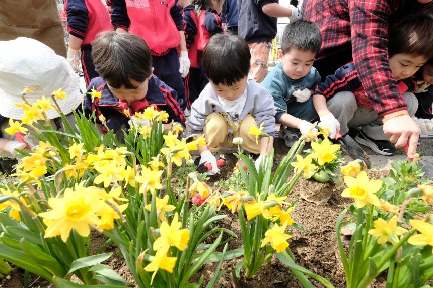 제81회 식목일 기념 릴레이 정원만들기 행사-쌍룡근린공원 - 22