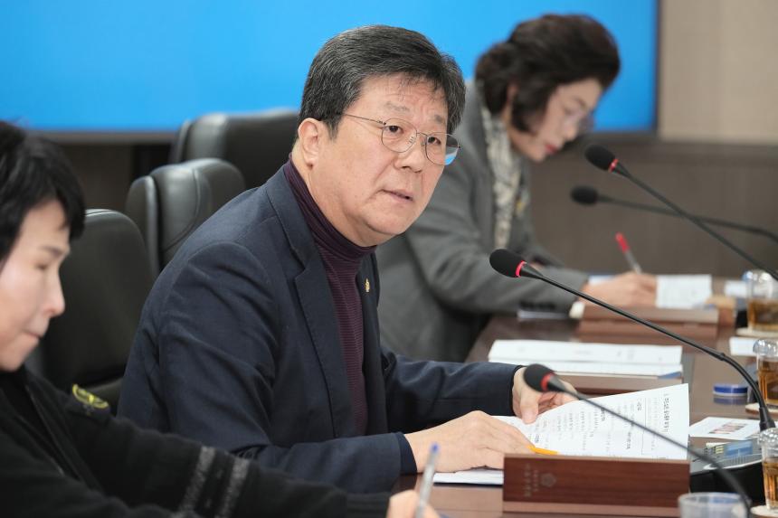 복지도시위원회-제273회 마포구의회 임시회 - 3