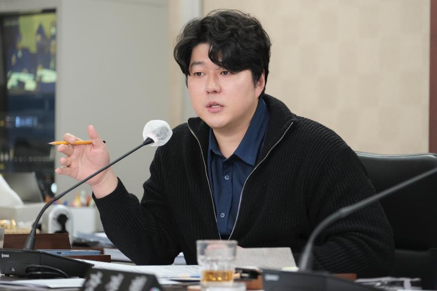 복지도시위원회-제273회 마포구의회 임시회 - 4