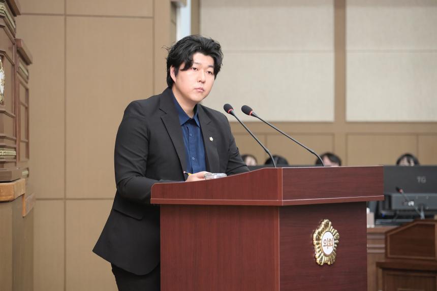 제274회 임시회 제2차 본회의 - 5