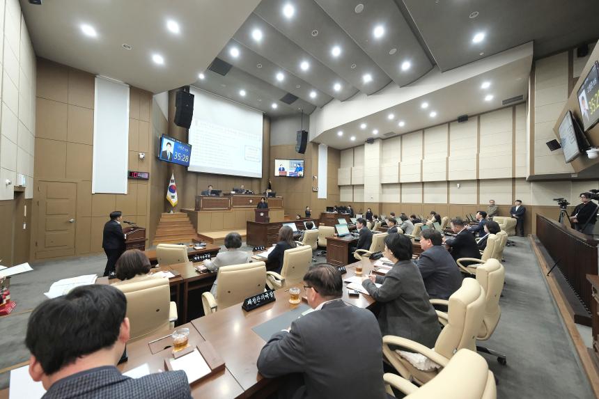 제274회 임시회 제2차 본회의