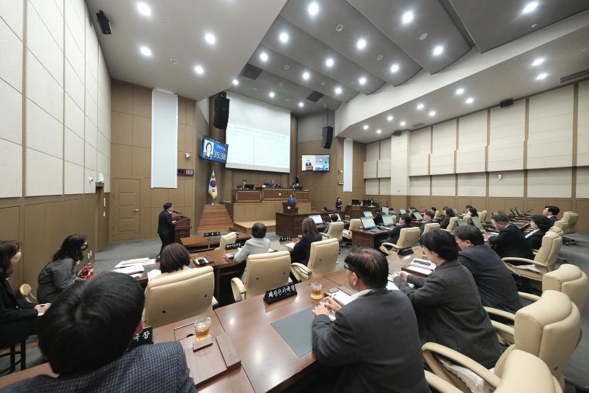 제274회 임시회 제2차 본회의 - 11