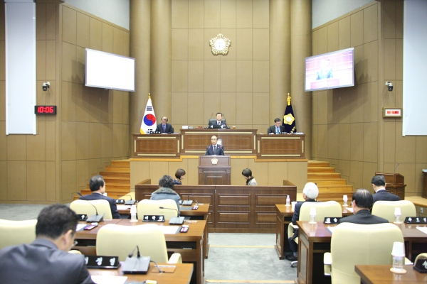 제209회 서울특별시 마포구의회 임시회 제2차 본회의 - 7