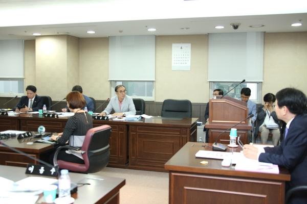 제213회 서울특별시 마포구의회 제1차 정례회 행정건설위원회 - 7