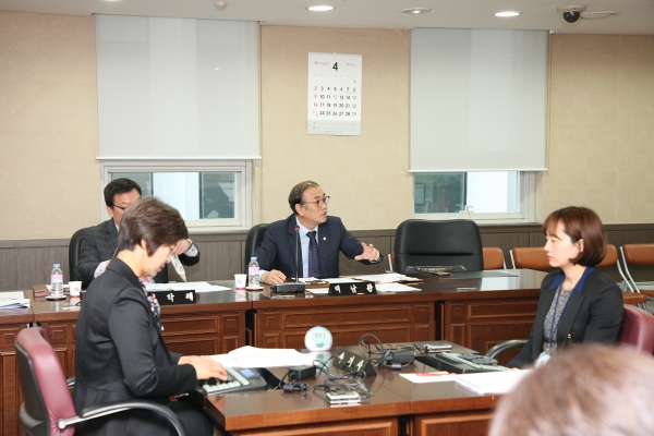 제211회 서울특별시 마포구의회 임시회 제1차 행정건설위원회 - 6