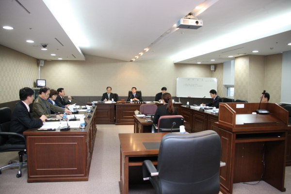 제194회 서울특별시 마포구의회 임시회 제1차 행정건설위원회 - 4