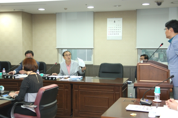 제213회 서울특별시 마포구의회 제1차 정례회 행정건설위원회 - 3