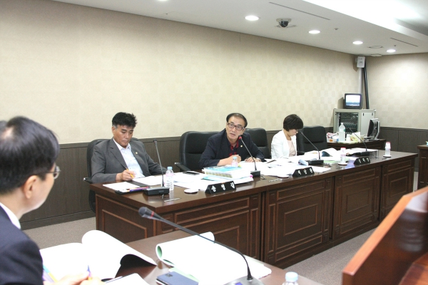 제205회 서울특별시 마포구의회 제1차 정례회 행정건설위원회 - 4